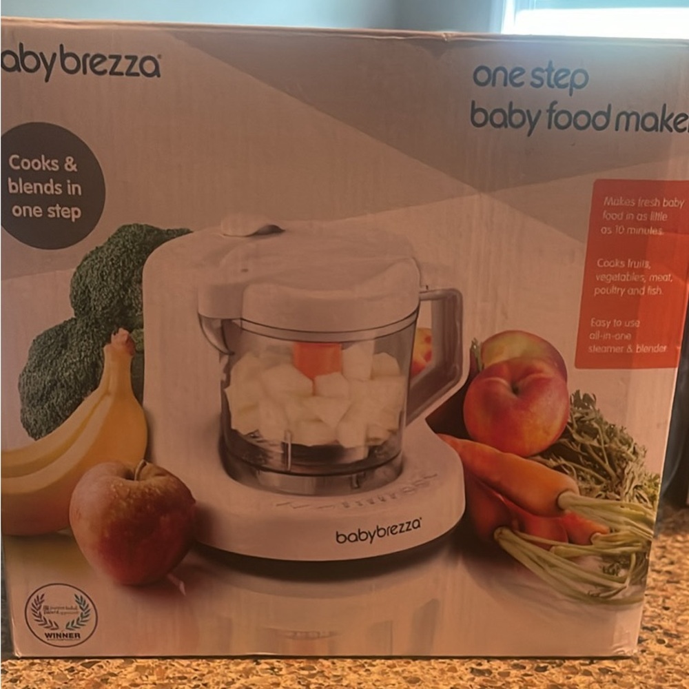 Baby Brezza baby food maker